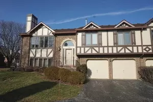 17604 Cambridge Pl #118, Tinley Park, IL 60477