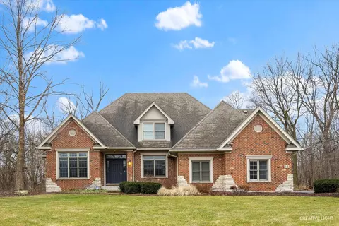 58 Maple Ridge Ln, Yorkville, IL 60560