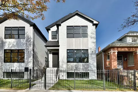 3842 W Cornelia Ave, Chicago, IL 60618