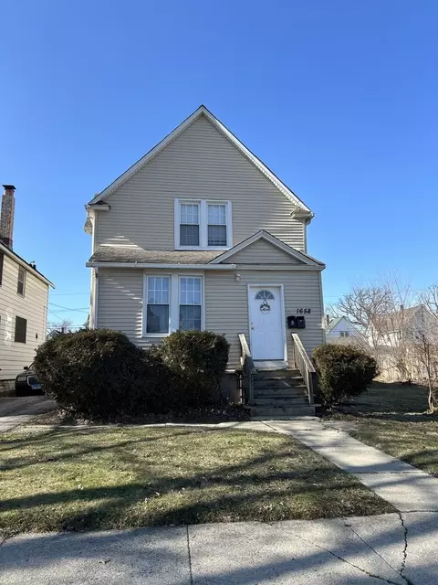 1658 School St, Chicago Heights, IL 60411