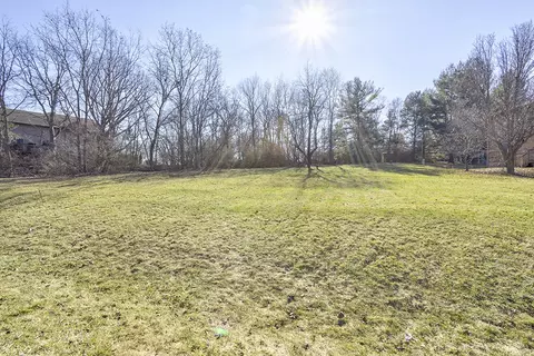 1661 SW Candlewick Dr, Poplar Grove, IL 61065