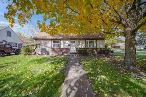 6200 W 83rd Pl, Burbank, IL 60459