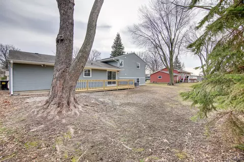 Exterior - 505 Meadow Ln, Morrison, IL 61270 photo 7 of 8