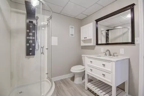 Bath - 505 Meadow Ln, Morrison, IL 61270 photo 3 of 3