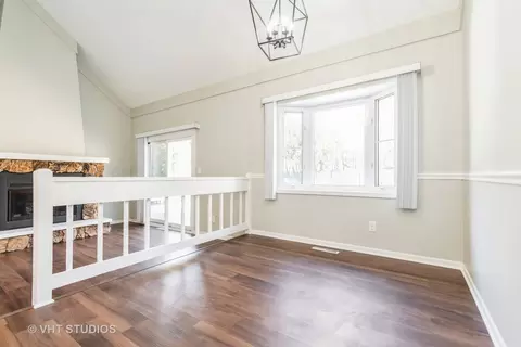 1207 Hillside Ln, Mchenry, IL 60051 photo 8
