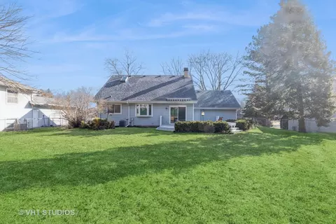 1207 Hillside Ln, Mchenry, IL 60051 photo 15