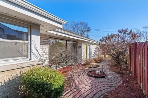 Exterior - 1043 Herbert Ave, Berkeley, IL 60163 photo 5 of 9