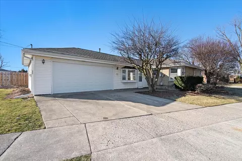 Exterior - 1043 Herbert Ave, Berkeley, IL 60163 photo 3 of 9