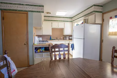 370 S Small Ave, Kankakee, IL 60901 photo 4