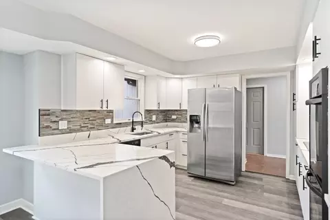 Kitchen - 4632 W Offner Rd, Monee, IL 60449 photo 4 of 5