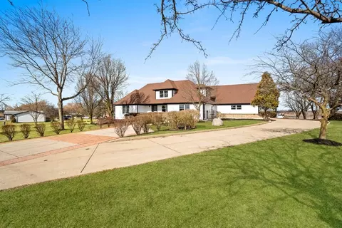 Exterior - 4632 W Offner Rd, Monee, IL 60449 photo 5 of 34