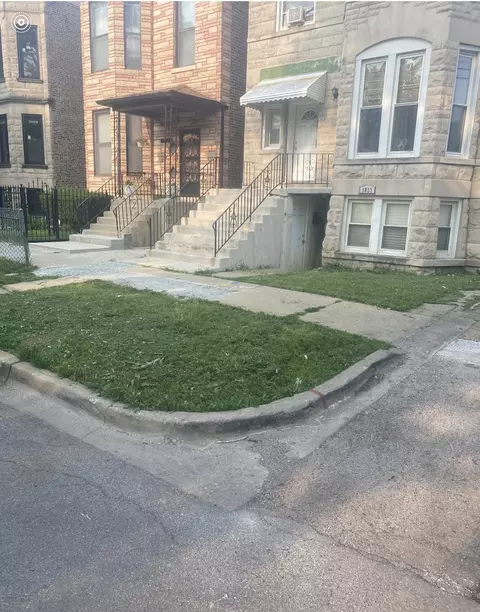 1833 S Saint Louis Ave, Chicago, IL 60623