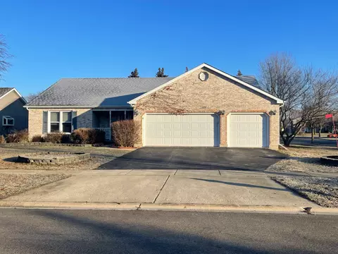 326 Julie Ln, Hampshire, IL 60140