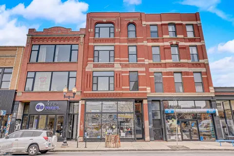 1373 N Milwaukee Ave #2, Chicago, IL 60622