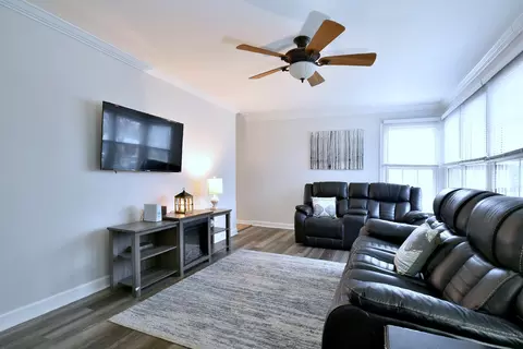 Living - 3714 Oriole Ln, Rolling Meadows, IL 60008 photo 1 of 6