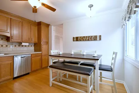 Kitchen - 3714 Oriole Ln, Rolling Meadows, IL 60008 photo 2 of 5