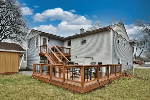 Exterior - 3714 Oriole Ln, Rolling Meadows, IL 60008 photo 7 of 13