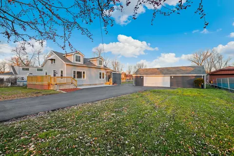 17923 Highland Ave, Tinley Park, IL 60477