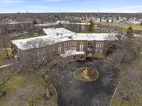 Other - 1450 Sandpebble Dr #111, Wheeling, IL 60090 photo 2 of 13
