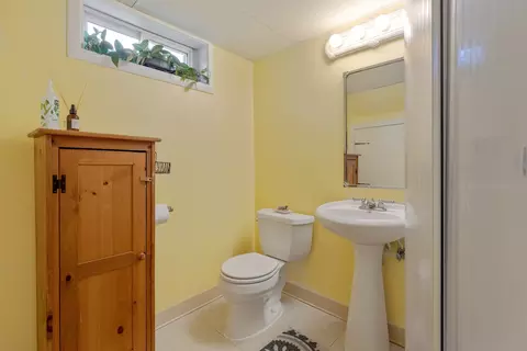 Bath - 452 Longfellow Ave, Deerfield, IL 60015 photo 2 of 3