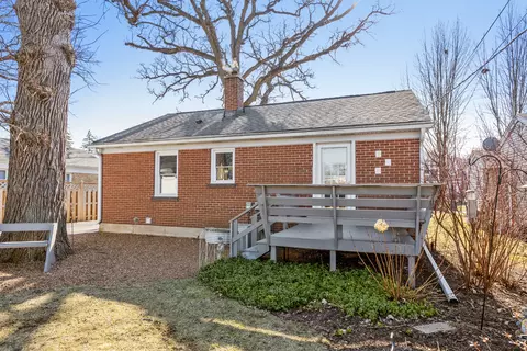 Exterior - 452 Longfellow Ave, Deerfield, IL 60015 photo 2 of 6