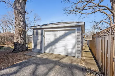 Exterior - 452 Longfellow Ave, Deerfield, IL 60015 photo 6 of 6