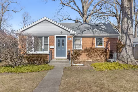 452 Longfellow Ave, Deerfield, IL 60015