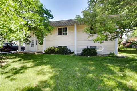 1122 West Ave, Normal, IL 61761