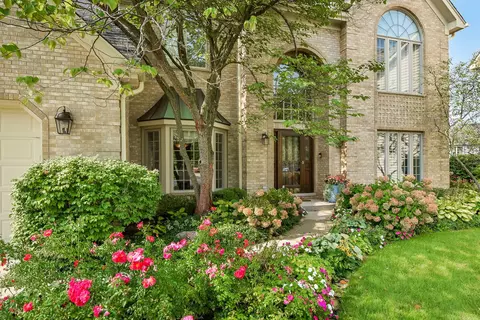 1812 Rose Ct, Wheaton, IL 60189 photo 3