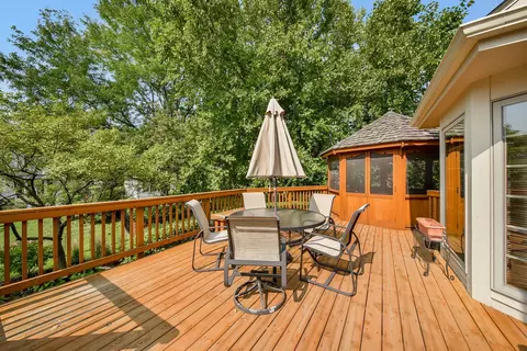 1812 Rose Ct, Wheaton, IL 60189 photo 31