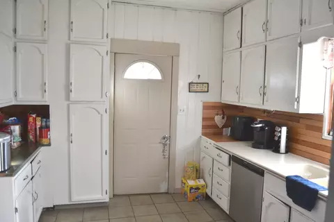 Kitchen - 620 E Main St, Clinton, IL 61727 photo 1 of 1