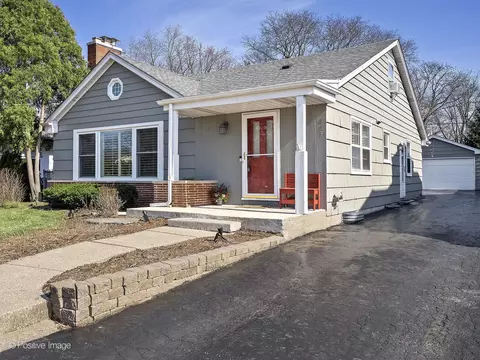 923 S Quincy St, Hinsdale, IL 60521