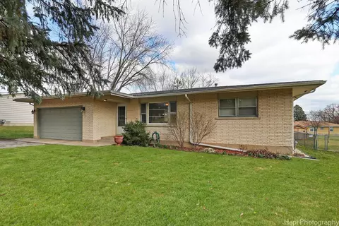 4806 Johnsburg Rd, Mchenry, IL 60050
