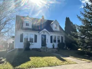 Exterior - 307 Exchange St, Danvers, IL 61732 photo 2 of 13