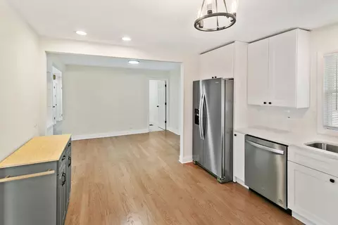 Kitchen - 533 Wakeman Ave, Wheaton, IL 60187 photo 3 of 3