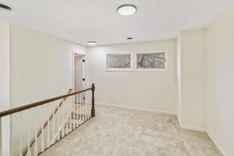 Entry Way - 533 Wakeman Ave, Wheaton, IL 60187 photo 1 of 2