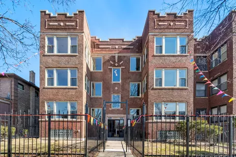 7433 S Paxton Ave #1S, Chicago, IL 60649
