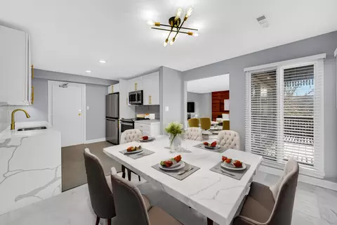 Dining - 1915 Tanglewood Dr #2D, Glenview, IL 60025 photo 1 of 1