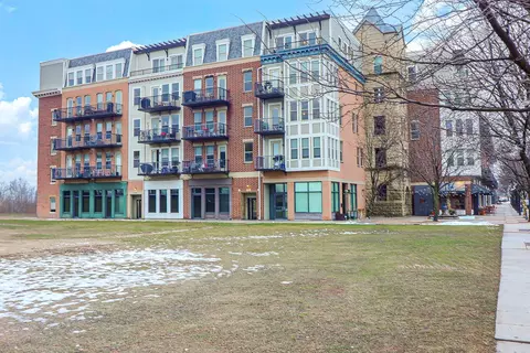 315 Front St #1306, Lemont, IL 60439