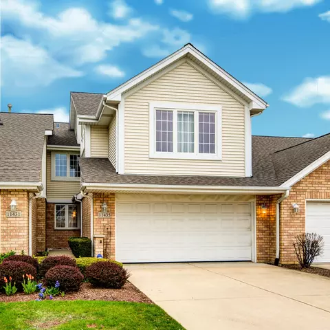 11435 Foxwoods Dr, Oak Lawn, IL 60453