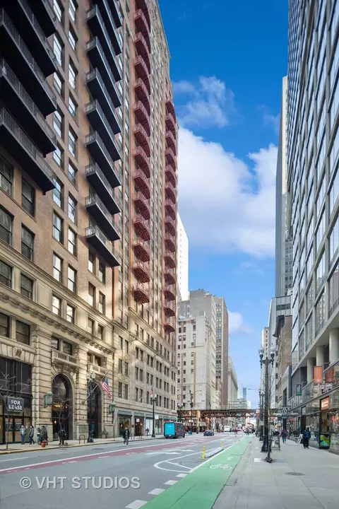 208 W Washington St #1504, Chicago, IL 60606