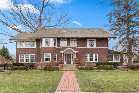 1101 Greenwood Ave, Wilmette, IL 60091