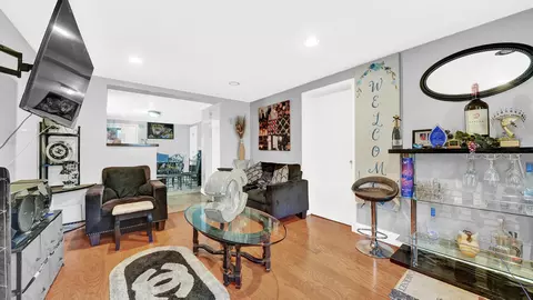 Living - Undisclosed, Chicago, IL 60609 photo 2 of 5