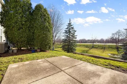 Exterior - 3103 Bromley Ln, Aurora, IL 60502 photo 3 of 6
