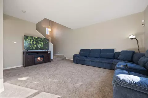 Living - 3103 Bromley Ln, Aurora, IL 60502 photo 2 of 3
