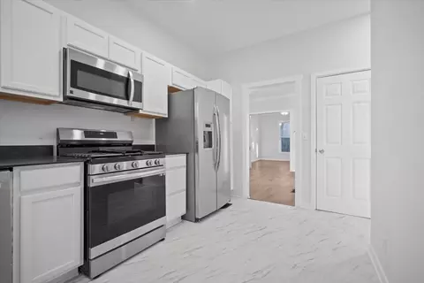 Kitchen - 107 Packard St, Bloomington, IL 61701 photo 5 of 5