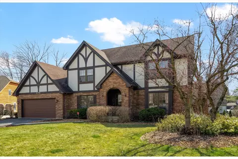 979 Dakota Cir, Naperville, IL 60563