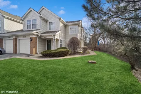 2025 Cambria Ct, Northbrook, IL 60062