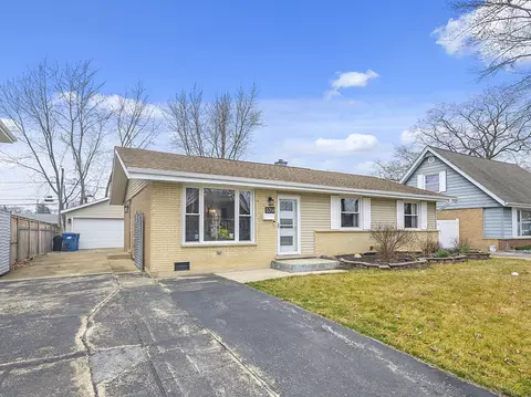 5316 Arbor Ln, Crestwood, IL 60445 photo 3