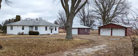 1490 Cr 1800e, Urbana, IL 61802